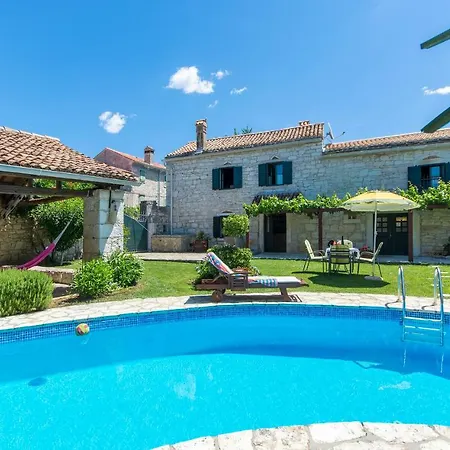 Captain Morgan Сasa de vacaciones Mrgani